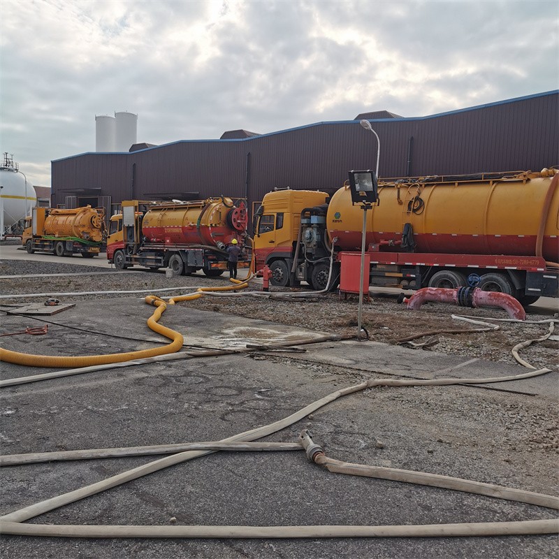 浮山污水池清理