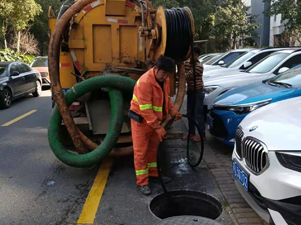 浮山排污管道清淤